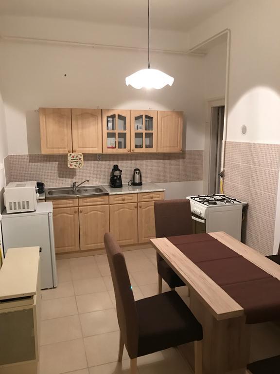 米什科尔茨Eva Apartman公寓 外观 照片